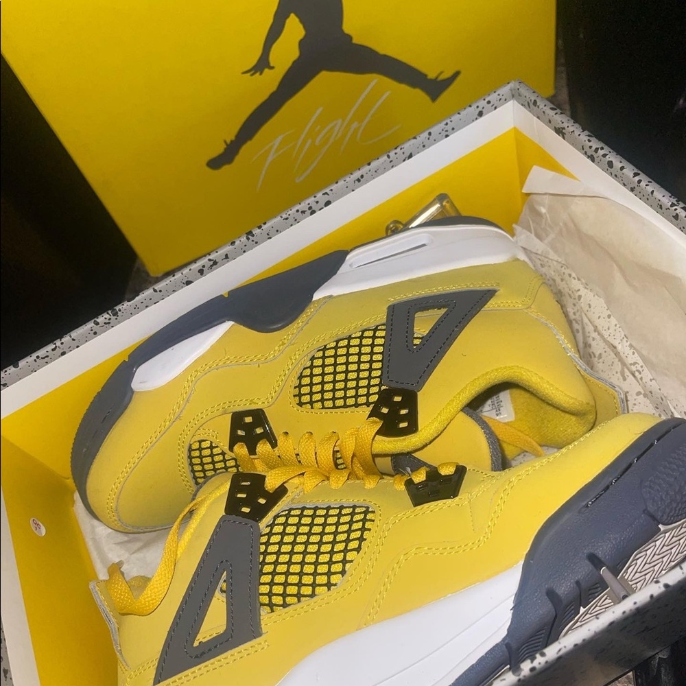 Yellow Retro Jordan’s